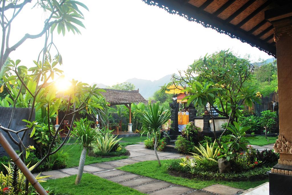 Trijaya Guest House Pemuteran Exterior photo